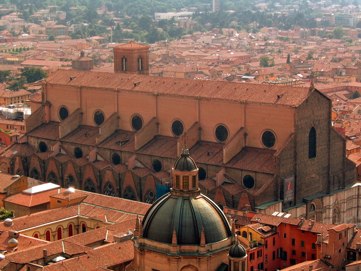 Basílica san petronio 康美恰恩堤 艺术酒店 ボローニャ