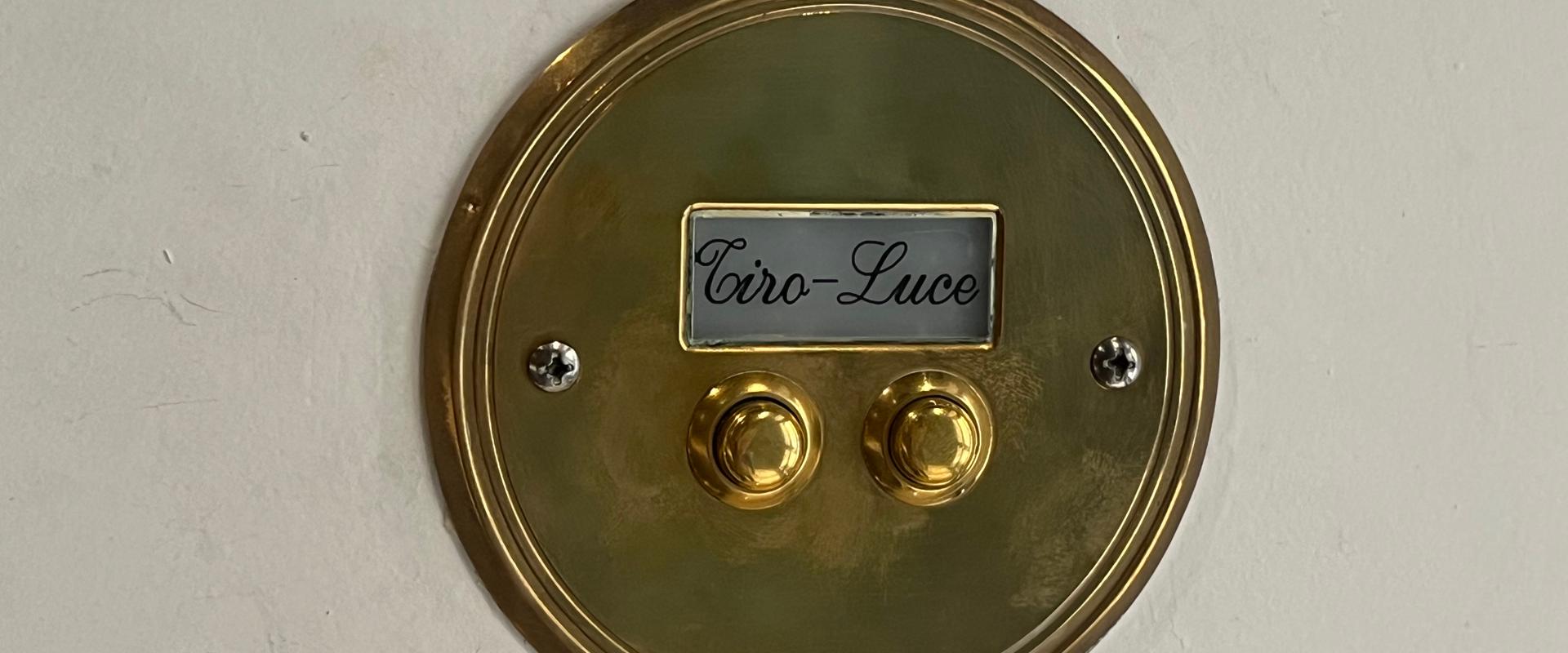 THE IDIOMS AND THE DIALECT IN BOLOGNA 康美恰恩堤 艺术酒店 ボローニャ THE IDIOMS AND THE DIALECT IN BOLOGNA 康美恰恩堤 艺术酒店 ボローニャ